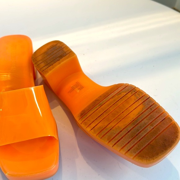 Steve Madden Jelly Sandals - Picture 3 of 5